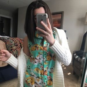 teal floral button up blouse size M